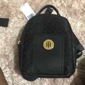 Mini bag where u can put all kinds of stuff in